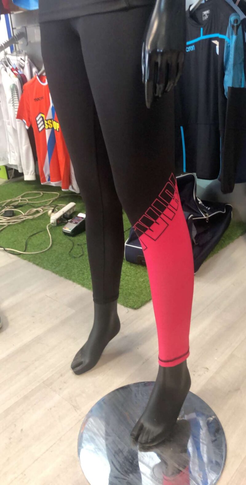 LEGGING fushia et noir TWIRLING haut de gamme